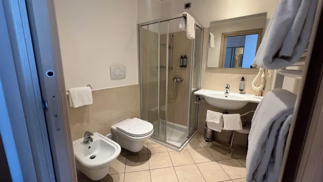 غرفة عائلية، Rivus 10/10