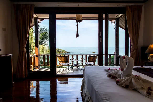 بنغل سوبيريور بسرير كينج بإطلالة على البحر بشرفة، Zama Resort 3/4