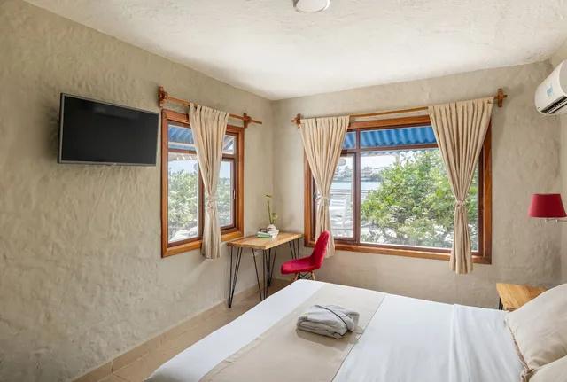 غرفة قياسية بسرير كوين، Red Mangrove Aventura Lodge 4/10