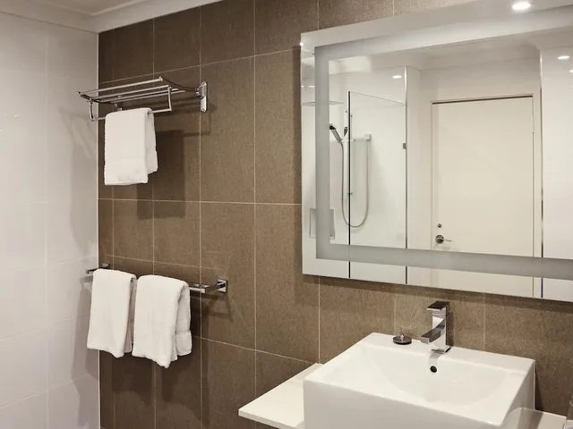 Resort, King Bed، Novotel Swan Valley Vines Resort 1/2