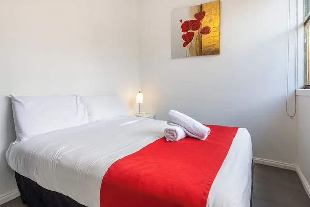 3 Bedrooms, Pinnacle, Cottage, 1 Queen and 1 Single Bed, King and Queen Bed, Bunk Bed، The Grampians Motel 7/10