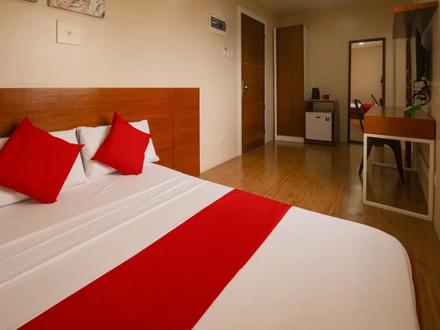 غرفة ديلوكس بسرير مزدوج، OYO 832 The Teepee Place Hostel & Residence Inn 2/6