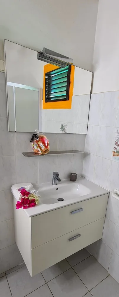 Family, Bungalow, 1 Double and 3 Single Beds, Sea View، Brise Marine 9/9
