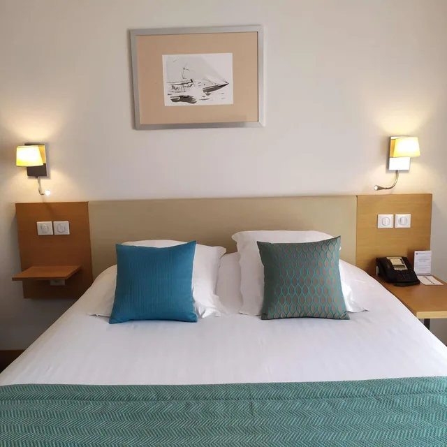 غرفة كومفورت بسرير كوين، Best Western Premier Vieux Port 4/10