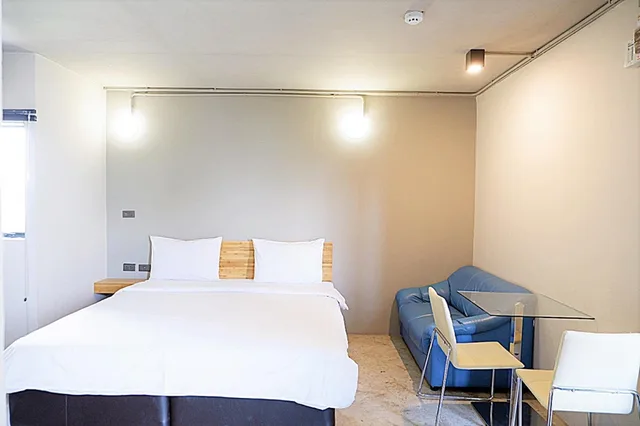 غرفة ديلوكس بسرير كينج، Izen Plus Budget Hotel & Residences 1/2