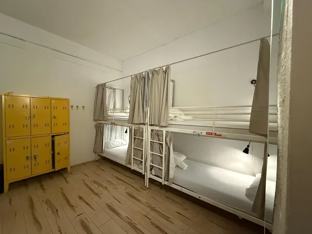 Mixed Dorm, 12 People، QUO Milano 2/3