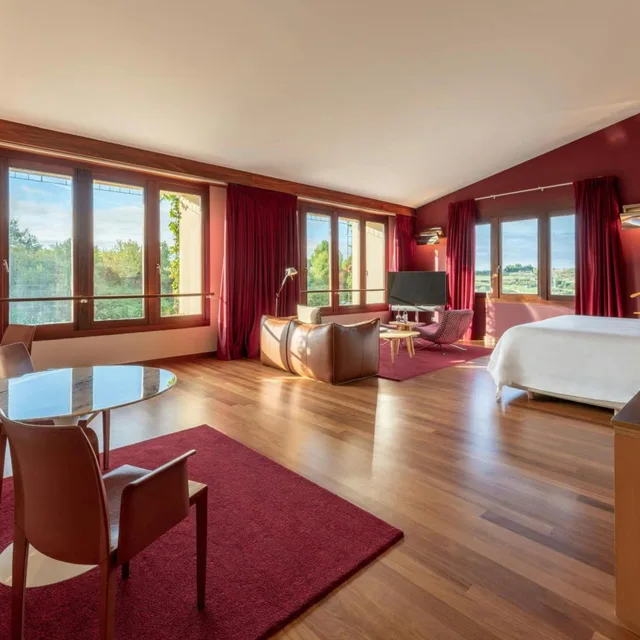 Prestige, Suite, King Bed, Vineyard View, Mountain View، Hotel Marques de Riscal A Luxury Collection Hotel Elciego 7/10