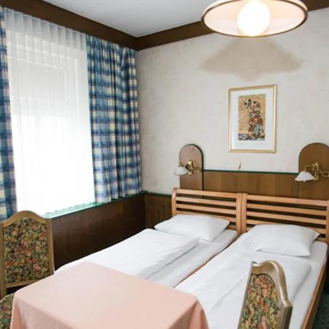 غرفة بسرير مزدوج، Hadrigan Hotel 2/3