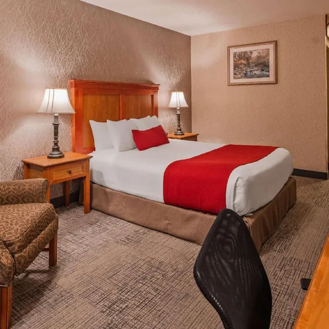 Room, Queen Bed, with View, Balcony, Bathtub, Accessible, Best Western Plus Rivershore Hotel 2/3