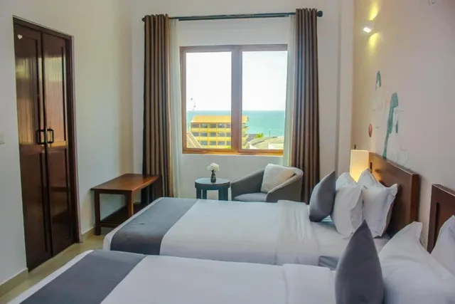 غرفة سوبيريور بسرير كينج بإطلالة على البحر، Morven Hotel Colombo 1/7