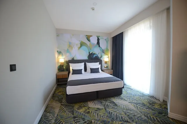 جناح جونيور بسريرين مزدوجين، Wyndham Garden Cambasi 1/2