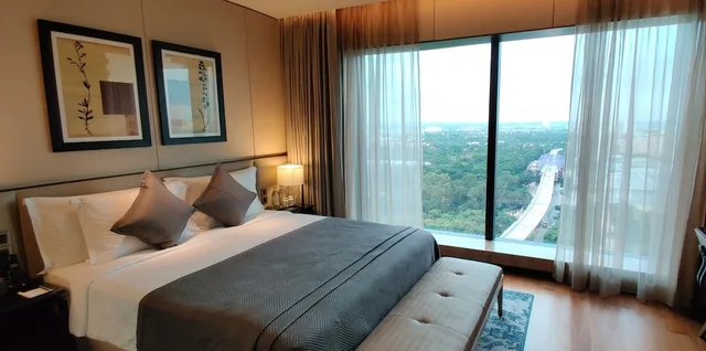 Club, Double Bed, Den، The Den Bengaluru, LXR Hotels & Resorts 2/10