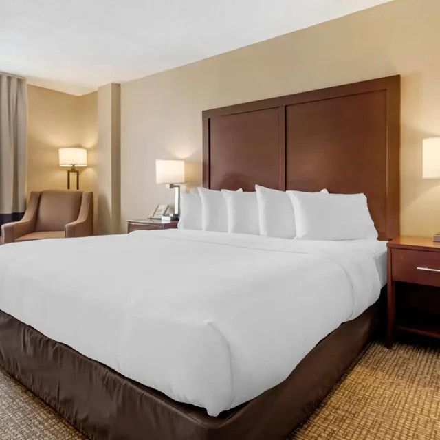غرفة سوبيريور بسرير كينج، Comfort Inn MSP Airport - Mall Of America 1/4