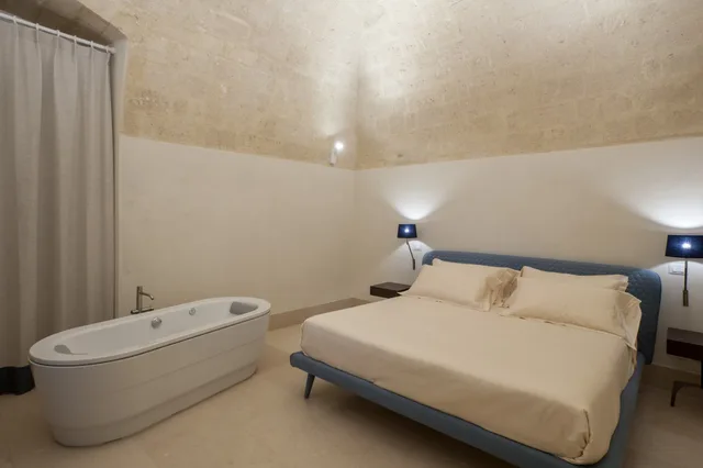 Suite Queen 2 Ad + 1 Ch, BV Quarry Matera 1/5