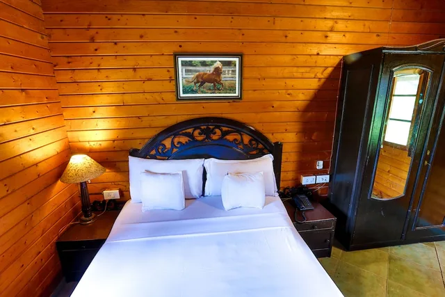 Cottage, Queen Bed, No Window، Primo Bom Terra Verde 1/2