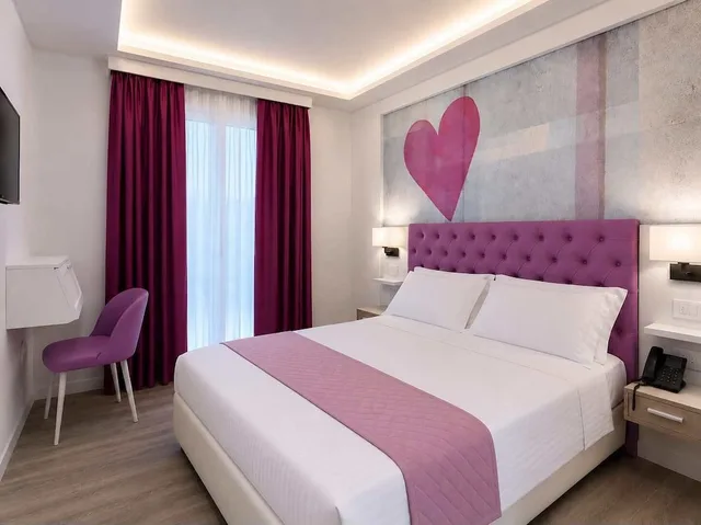 غرفة سوبيريور بسرير كينج، Petit Hotel 1/7