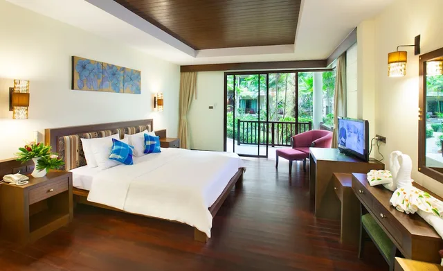 غرفة ديلوكس بسرير مزدوج، Khaolak Bayfront Resort Hotel Khao Lak 2/3