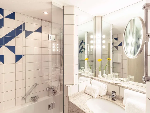 Suite, King Bed, Mercure Hotel Koeln City Friesenstrasse 4/4