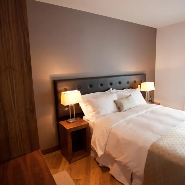 Executive, Studio, Double Bed, Presidential Apartments - Kensington 5/10