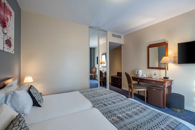 غرفة بريستيج بسريرين منفصلين، Amiral Hotel 3/5