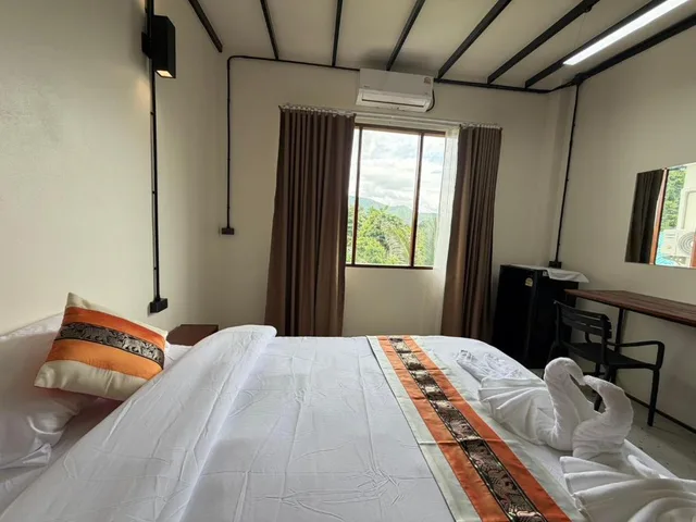 Alt, Junior Suite, King Bed, Sofa، Mountain Blue Cottage 4/10