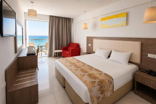 غرفة عائلية، Corfu 3/10