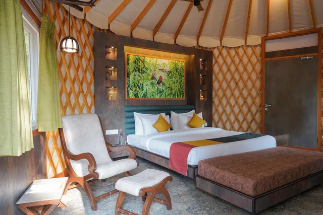 Mongonic Yurt, King Bed، Tathastu Kanha 1/5