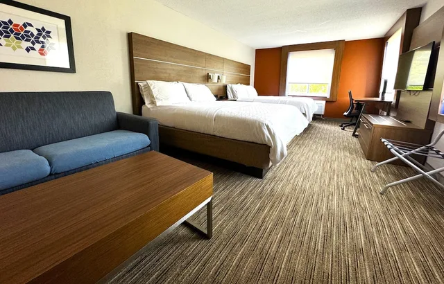 جناح بسريرين كوين، Holiday Inn Express & Suites Lincoln East - White Mountains 4/6