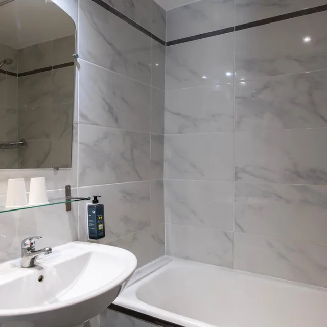غرفة مفردة، Hotel Ambassadeur Paris 4/7