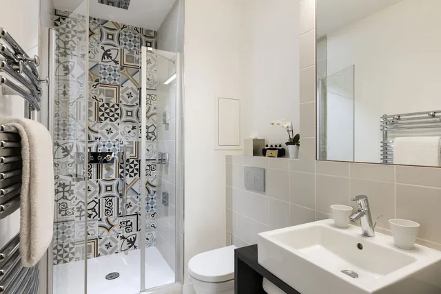 غرفة ديلوكس بسرير كوين وسرير فردي، Hotel Square Louvois 1/4