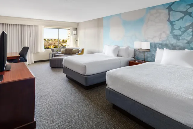 غرفة بسريرين كوين في طابق مرتفع، Courtyard by Marriott Roseville Galleria Mall/Creekside Ridge Drive 10/14