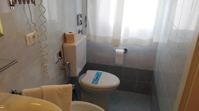 غرفة بسريرين منفصلين بشرفة، Hotel Irene 10/10