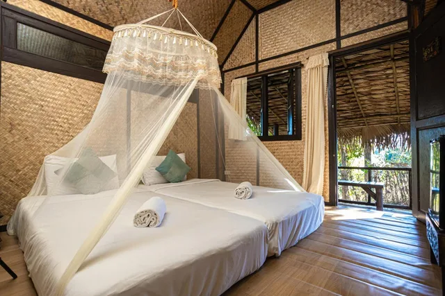 Hut, Forest, Bungalow, Twin Beds, Jirung Health Village 1/2