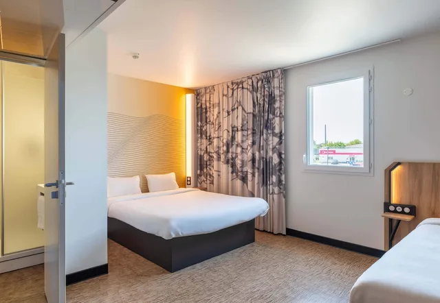 غرفة ثلاثية بسرير مزدوج لذوي الإعاقة، B&B Hotel Lyon Eurexpo Chassieu 3/5