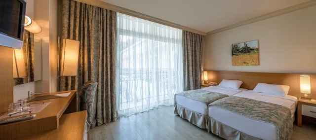 غرفة اقتصادية بسريرين منفصلين، L'Oceanica Beach Resort Hotel 3/5