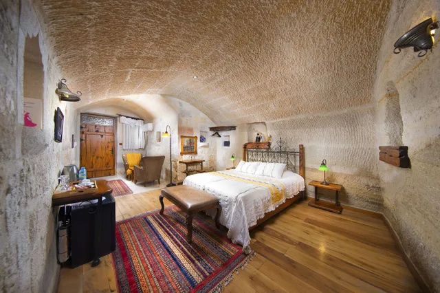 Cave, Junior Suite, Queen Bed، Terra Cave Hotel 9/10