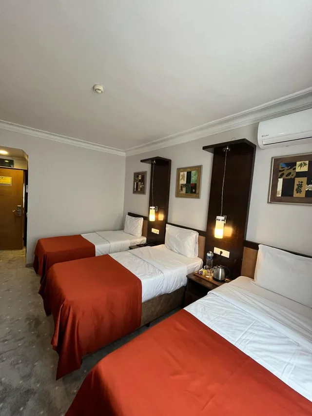 غرفة قياسية ثلاثية، Topkapi Hotel 3/7