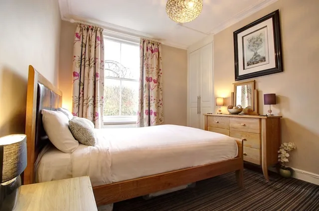 شقة تنفيذية بسريرين مزدوجين بـ3 غرف نوم مع أريكة، Chester Apartments 5/10