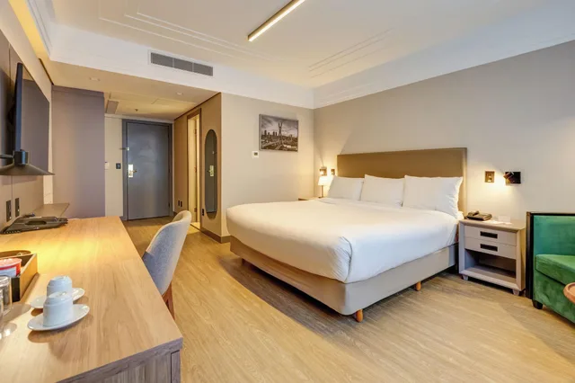 executive, Radisson Hotel Alphaville 3/4