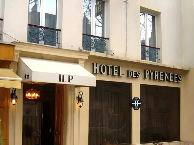 غرفة قياسية بسرير مزدوج، Hotel Des Pyrenees 1/1