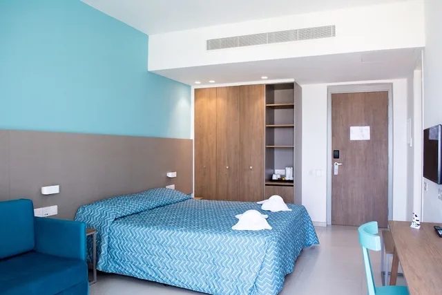 غرفة قياسية بسريرين منفصلين، Mandali Hotel 1/4
