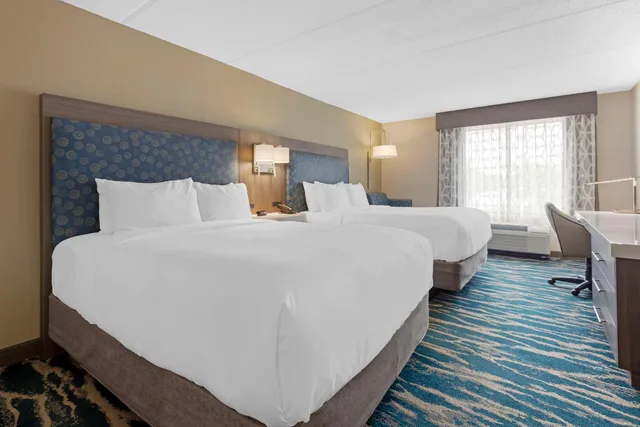 غرفة بسريرين كوين، Comfort Inn and Suites Greenville 4/6