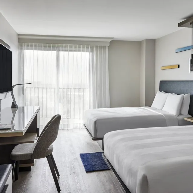 Concierge, 2 Queen Beds، Anaheim Marriott 1/4