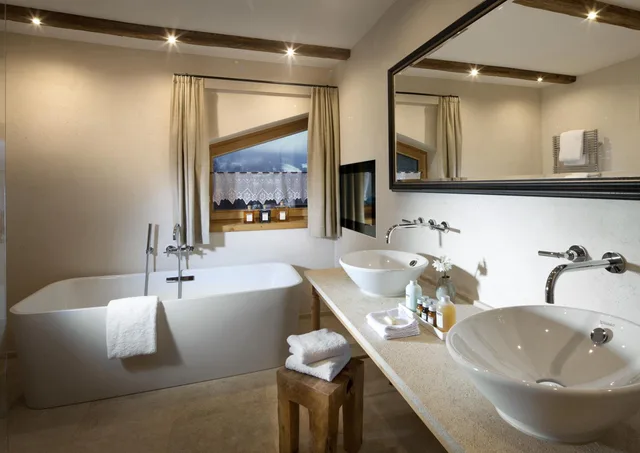 جناح بسرير كينج، Hotel Kitzhof Mountain Design Resort 4/5