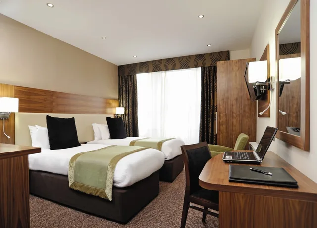 غرفة بريميوم بسريرين منفصلين، London Bloomsbury Square Hotel 4/5