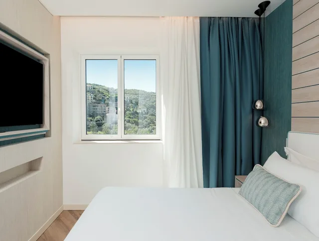1 Bedroom, Classic, Queen Bed, Hotel Tirrenia 4/5