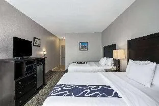 Deluxe, Executive, Apartment, King Bed, Accessible, La Quinta Inn & Suites by Wyndham-Brookshire-West Katy 1/2