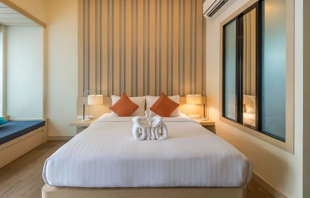 Room, Double Bed, Beach Front, Pool Access، Lanta Sand Resort And Spa 6/10