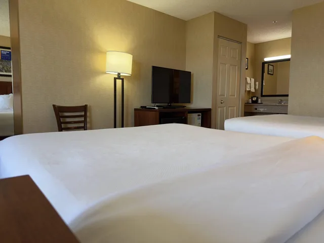 غرفة رباعية بسرير كوين، Comfort Inn On The Bay 8/10