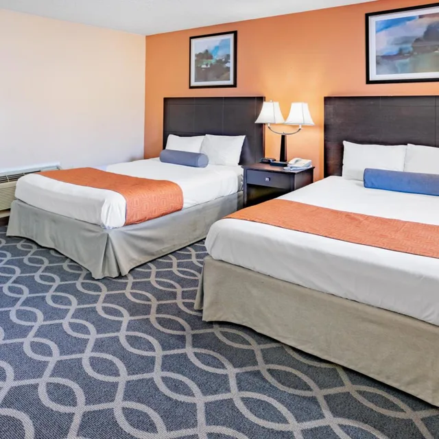 غرفة بسريرين كوين، Howard Johnson by Wyndham Lenox 2/7